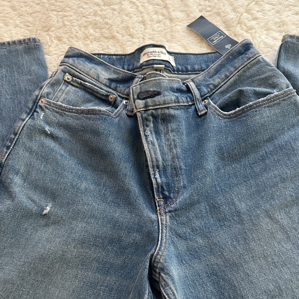 Abercrombie & Fitch Relaxed Fit Blue Jeans